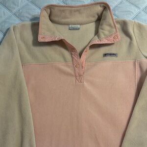 Columbia Women's Peach and Beige Fleece Sweater
